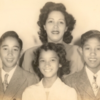 Evelyn Guillera Gonzales with Children